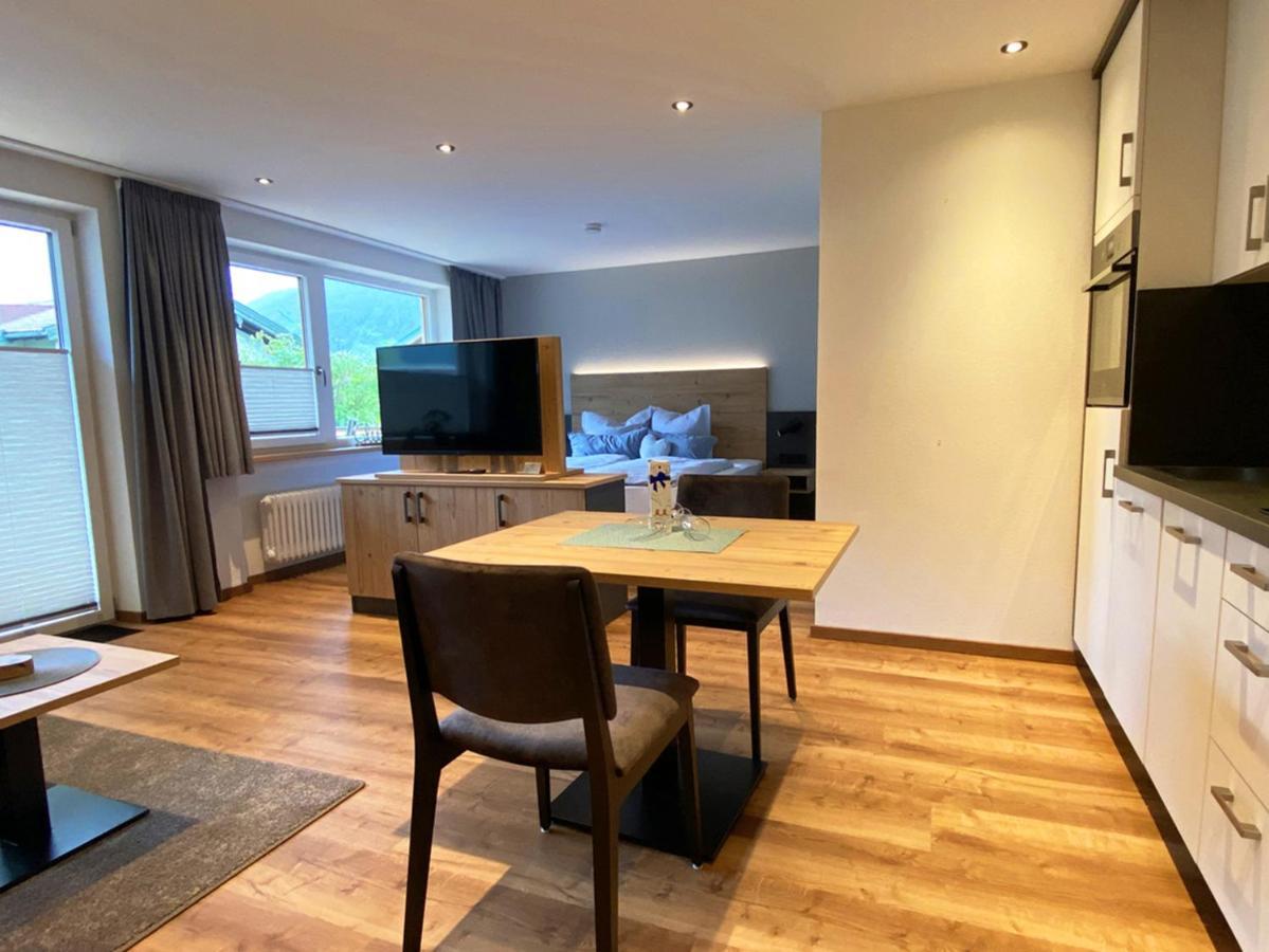 Haus Jaeger Ferienwohnungen Mit Indoor-Pool Inkl. Chiemgaukarte Ruhpolding Zewnętrze zdjęcie